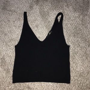 Black cropped tank top
